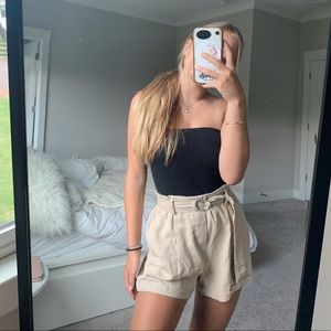 SOPHISTICATED BEIGE GARAGE SHORTS!!